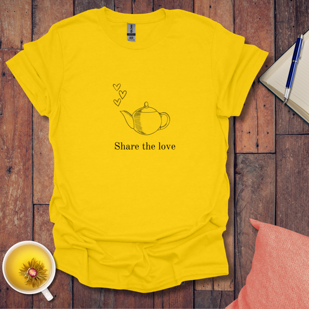 Share the love kettle left T-Shirt
