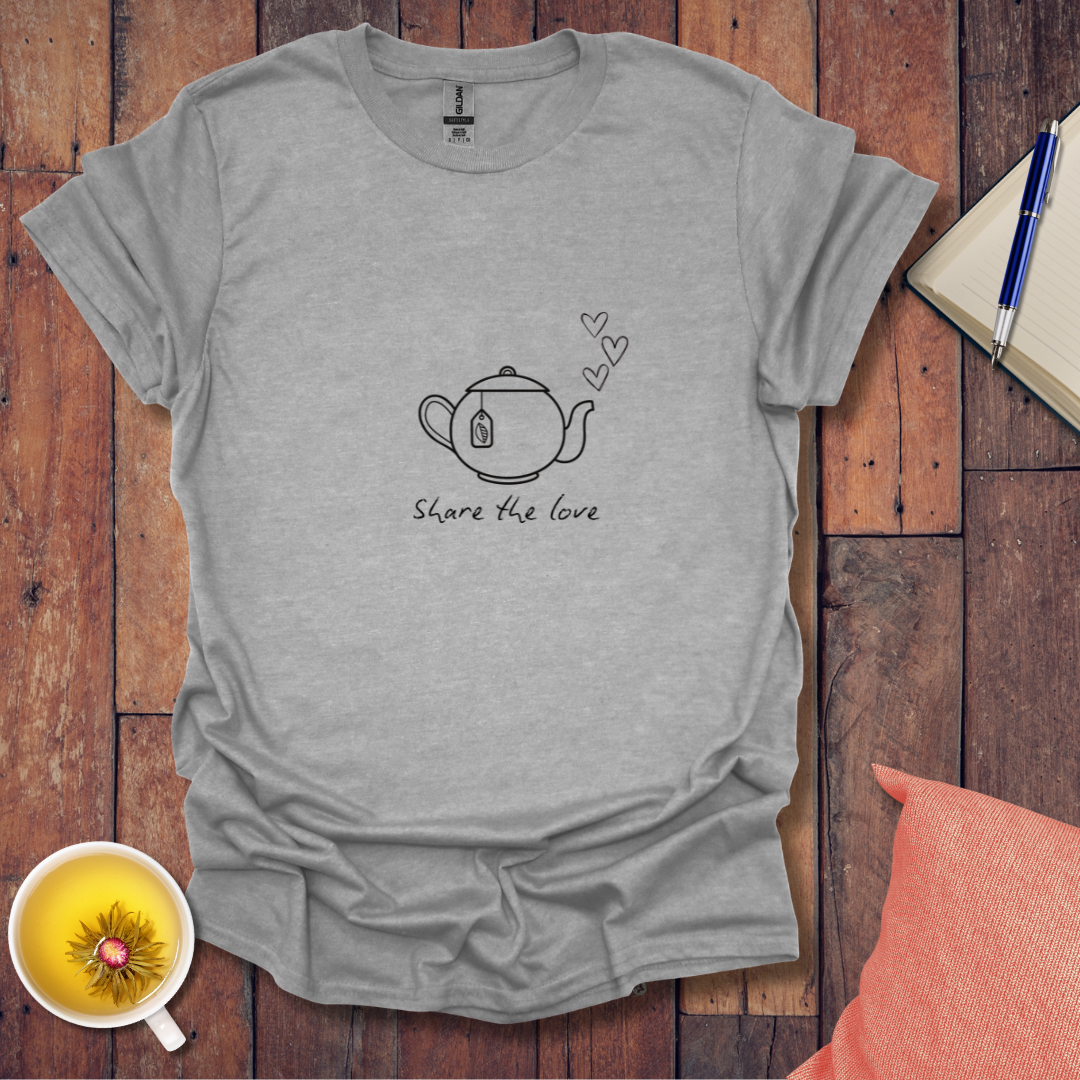 Share love kettle right T-Shirt